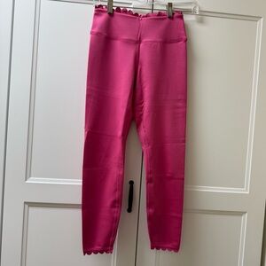 IVL Pink Scalloped Leggings Size 6